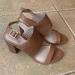 Kelly & Katie Block Heel Sandal